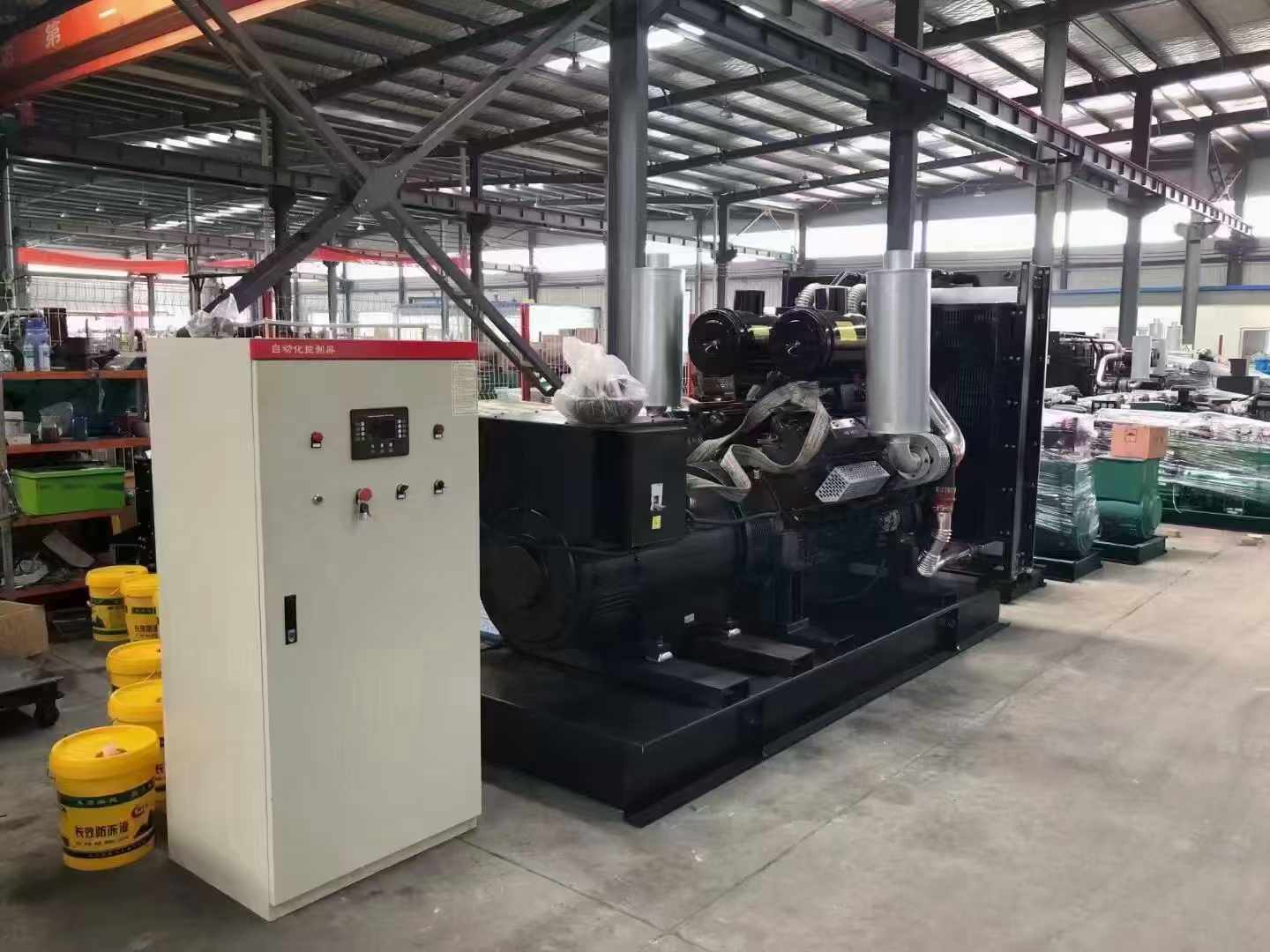 蛟河柴油发电机运行时的噪音和振动水平如何？